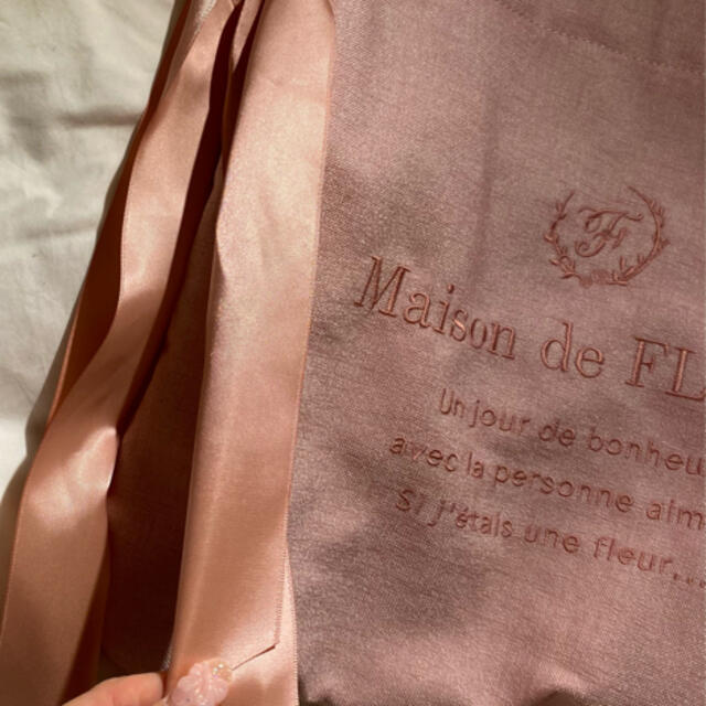 Maison de FLEUR(メゾンドフルール)のMaison de fleur リボントートバッグ　 レディースのバッグ(トートバッグ)の商品写真