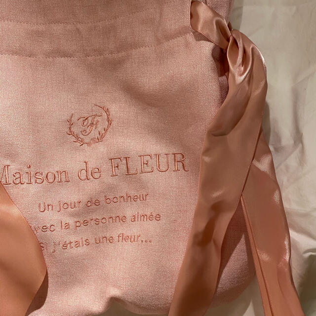 Maison de FLEUR(メゾンドフルール)のMaison de fleur リボントートバッグ　 レディースのバッグ(トートバッグ)の商品写真