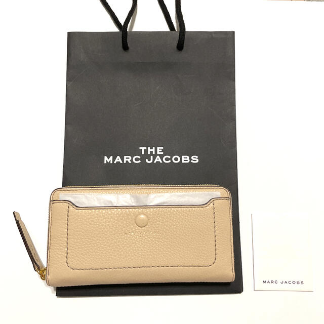 2022HOT MARC 長財布 ボタン ベージュの通販 by kate's shop｜マークジェイコブスならラクマ JACOBS - 01 マークジェイコブス 豊富な高品質
