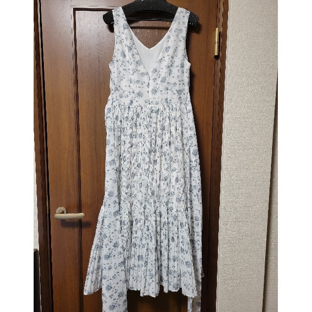 Herlipto Pleated Floral Midi Dress ワンピース