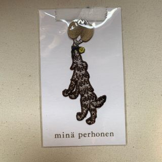 ミナペルホネン(mina perhonen)のミナペルホネン　ノベルティ　非売品　wolf & flower ワッペン　(ノベルティグッズ)