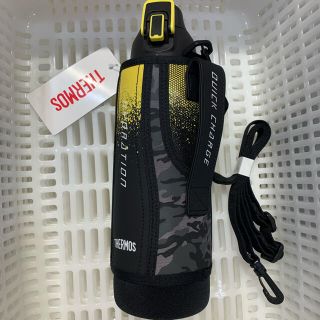 新品　THERMOS ステンレスボトル 1.0L  ブラックカモフラージュ(水筒)