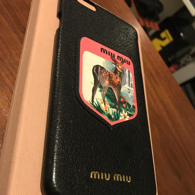 miumiu(ミュウミュウ)の【年末価格☆】MIUMIU ミュウミュウ iPhone6 plus ケース スマホ/家電/カメラのスマホアクセサリー(iPhoneケース)の商品写真
