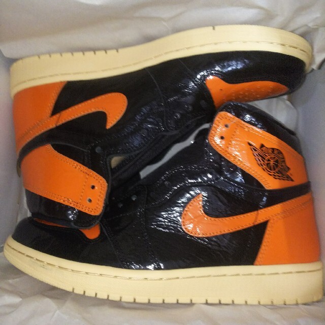 NIKE(ナイキ)の27 AIR JORDAN 1 HIGH SHATTERED BACKBOARD メンズの靴/シューズ(スニーカー)の商品写真