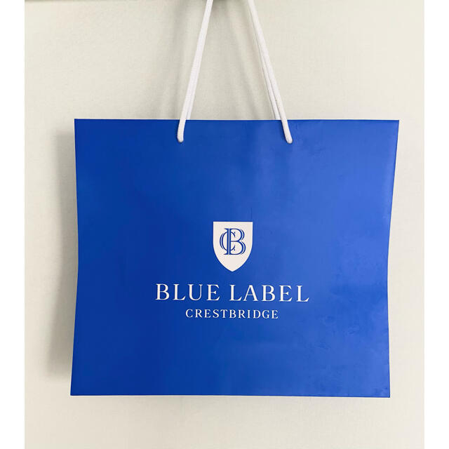 BLACK LABEL CRESTBRIDGE(ブラックレーベルクレストブリッジ)の新品未使用！BLUE LABEL CRESTBRIDGE  ブルゾン　ベージュ　 レディースのジャケット/アウター(ブルゾン)の商品写真