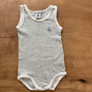 プチバトー(PETIT BATEAU)のプチバトー　12m  タンクトップ(肌着/下着)