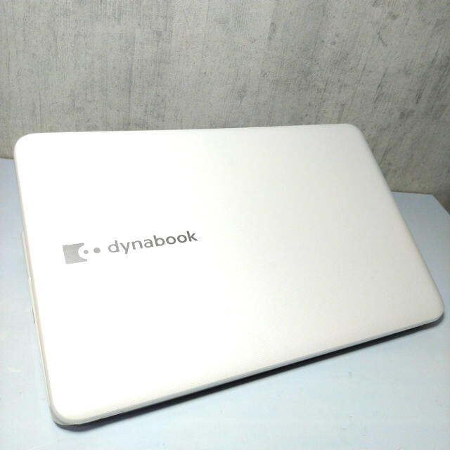 東芝(トウシバ)のしほりん様　専用　東芝ノートパソコン i7 SSD512GB ブルーレイ スマホ/家電/カメラのPC/タブレット(ノートPC)の商品写真