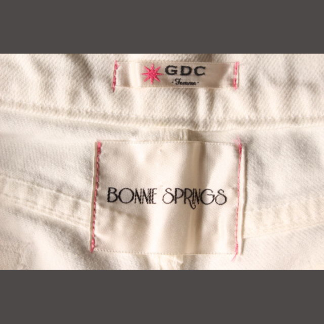 GDC(ジーディーシー)のジーディーシー GDC Femme by BONNIE SPRINGSホワイトデ レディースのパンツ(デニム/ジーンズ)の商品写真