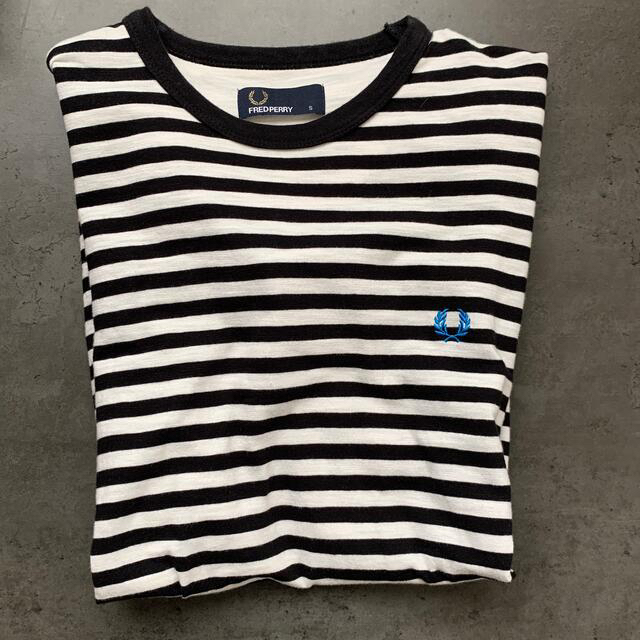 FRED PERRY(フレッドペリー)のフレッドペリー tシャツ メンズのトップス(Tシャツ/カットソー(半袖/袖なし))の商品写真