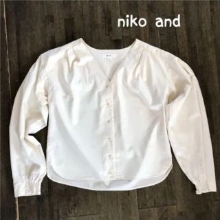 ニコアンド(niko and...)のniko and ブラウスジャケット　　白　size3  Ｖネックシャツ(シャツ/ブラウス(長袖/七分))