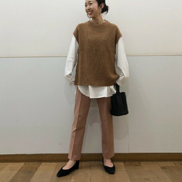 UNIQLO(ユニクロ)の専用！　ユニクロ☆スマートアンクルパンツ　ピンクS 深田恭子 レディースのパンツ(カジュアルパンツ)の商品写真