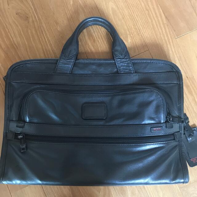 TUMI(トゥミ)のTUMIトゥミ96101DH ALPHA slim Deluxe Leather メンズのバッグ(ビジネスバッグ)の商品写真