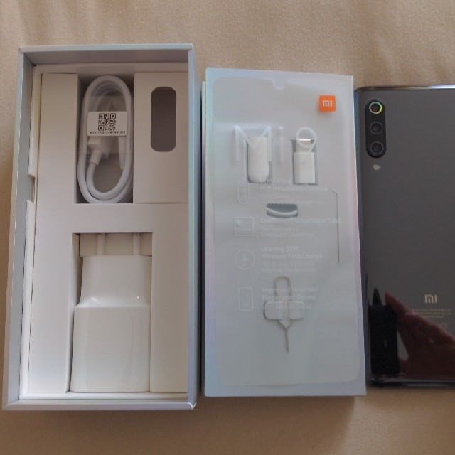 Xiaomi Mi9 Global版 6GB 64G SIMフリー【送料込】