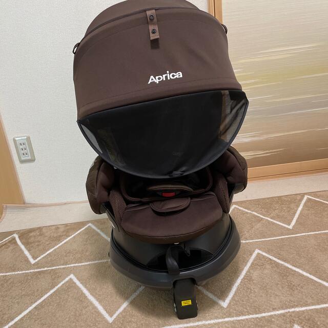 チャイルドシート　フラウディア　グロウ　ISOFIX 1