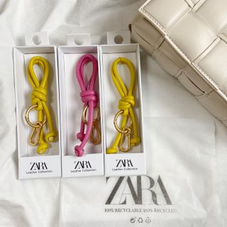 ザラ(ZARA)のZARA レザーノットキーリング(キーホルダー)