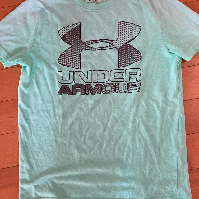 UNDER ARMOUR(アンダーアーマー)のアンダーアーマー キッズ/ベビー/マタニティのキッズ服男の子用(90cm~)(Tシャツ/カットソー)の商品写真