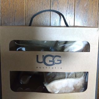 アグ(UGG)の新品未使用箱入り　UGG I BOO 5206 ベビー ムートンブーツ　　(ブーツ)