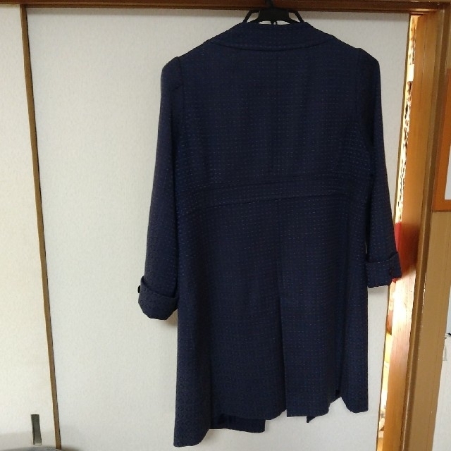 INGNI(イング)のスプリングコート　紺色　Mサイズ　AfterAllアフターオール レディースのジャケット/アウター(スプリングコート)の商品写真