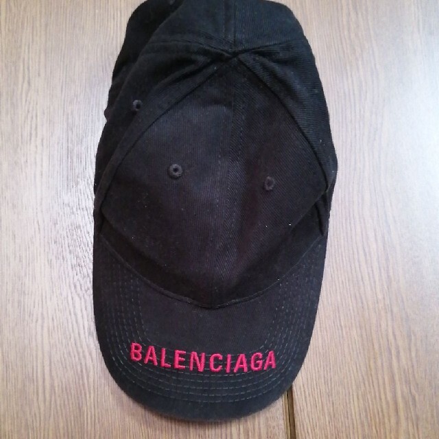 BALENCIAGAキャップ