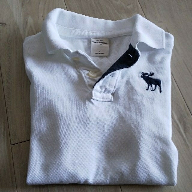 Abercrombie&Fitch(アバクロンビーアンドフィッチ)の専用☆アバクロ★KIDポロシャツ キッズ/ベビー/マタニティのキッズ服男の子用(90cm~)(Tシャツ/カットソー)の商品写真