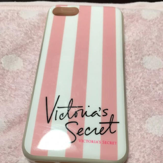 Victoria's Secret(ヴィクトリアズシークレット)のvictoria's secret iPhoneケース スマホ/家電/カメラのスマホアクセサリー(モバイルケース/カバー)の商品写真