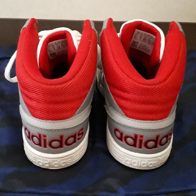 adidas(アディダス)のｱﾃﾞｨﾀﾞｽｷｯｽﾞﾊｲｶｯﾄｽﾆｰｶｰ キッズ/ベビー/マタニティのキッズ靴/シューズ(15cm~)(スニーカー)の商品写真