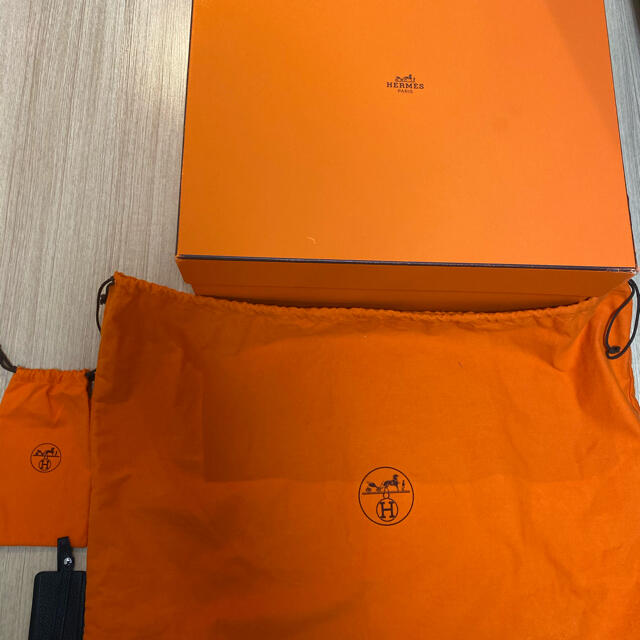 Hermes(エルメス)のエルメス　ヴィクトリア   43 ブラック メンズのバッグ(ボストンバッグ)の商品写真