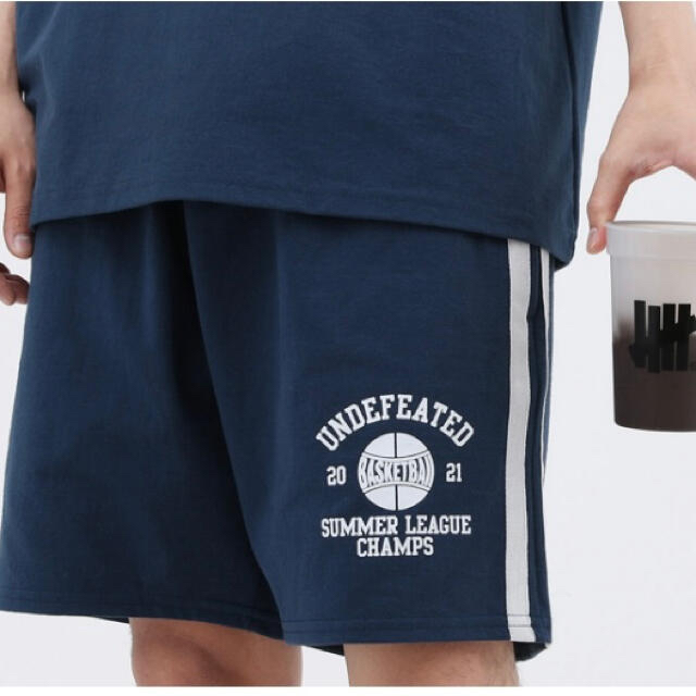 UNDEFEATED(アンディフィーテッド)のUNDEFEATED MOOD STADIUM CUP 4色 インテリア/住まい/日用品のキッチン/食器(グラス/カップ)の商品写真