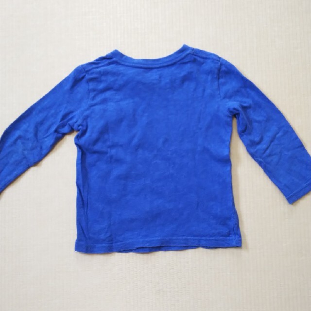 babyGAP(ベビーギャップ)のGAP  男の子 長袖シャツ  95 キッズ/ベビー/マタニティのキッズ服男の子用(90cm~)(Tシャツ/カットソー)の商品写真