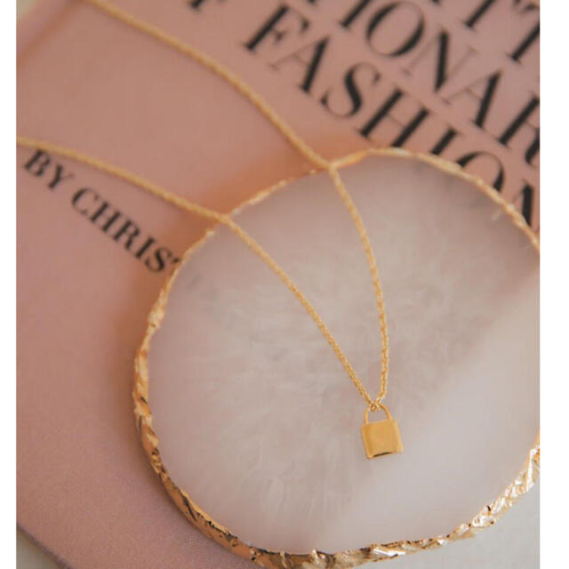 国内在庫 Padlock ELENORE⭐︎Padlock GOLD Necklace NC Lowes.com ...