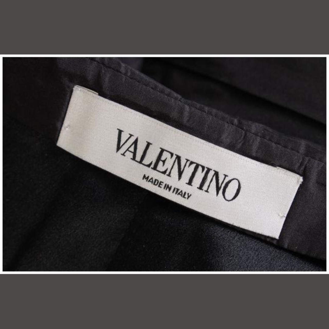 VALENTINO(ヴァレンティノ)のヴァレンティノ ヴァレンチノ  VALENTINO スカート ミニ フレア リボ レディースのスカート(ミニスカート)の商品写真