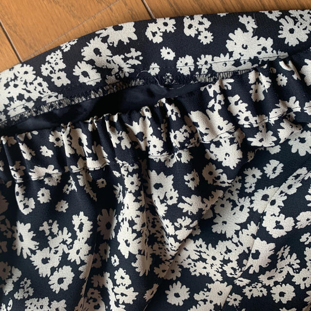 Doux archives(ドゥアルシーヴ)の花柄ロングスカート レディースのスカート(ロングスカート)の商品写真