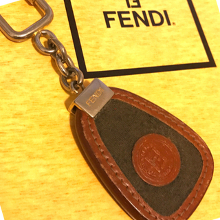 フェンディ キーホルダー(メンズ)の通販 36点 | FENDIのメンズを買う 