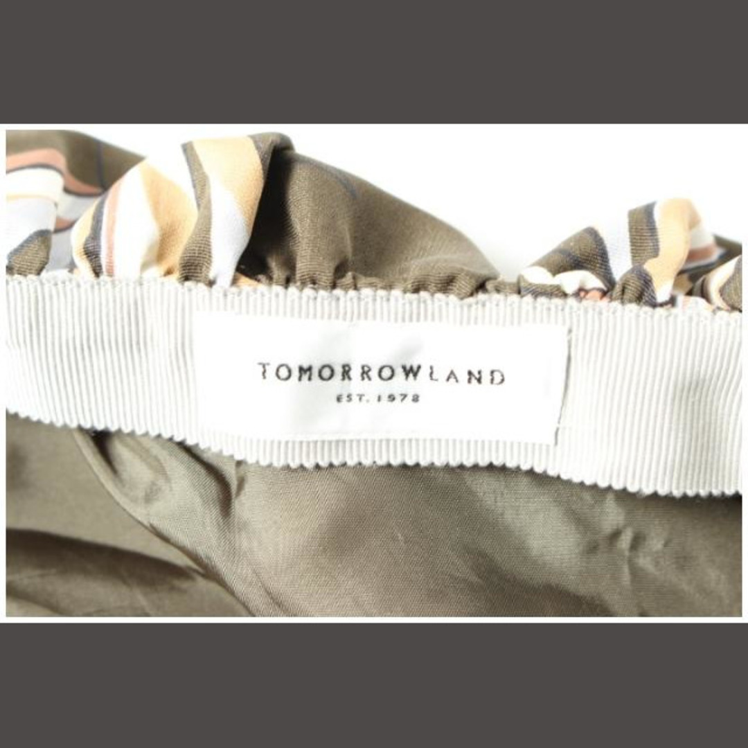 TOMORROWLAND(トゥモローランド)のトゥモローランド TOMORROWLAND 16AW ストレリチア プリント ギ レディースのスカート(ひざ丈スカート)の商品写真