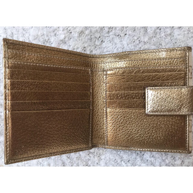 Gucci(グッチ)のグッチ 二つ折り財布 GGキャンバス レザー ベージュ リボン レディースのファッション小物(財布)の商品写真