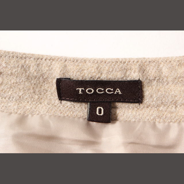 TOCCA(トッカ)のトッカ TOCCA スカート ウール混 ラメ タックスカート ひざ丈 フレア 0 レディースのスカート(ひざ丈スカート)の商品写真