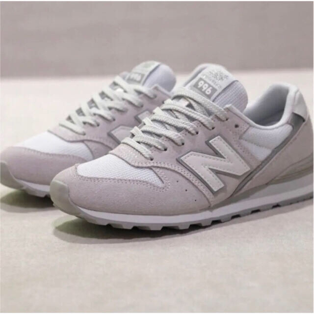 New Balance(ニューバランス)の新品未使用★new balanceニューバランスWL996CLA  レディースの靴/シューズ(スニーカー)の商品写真