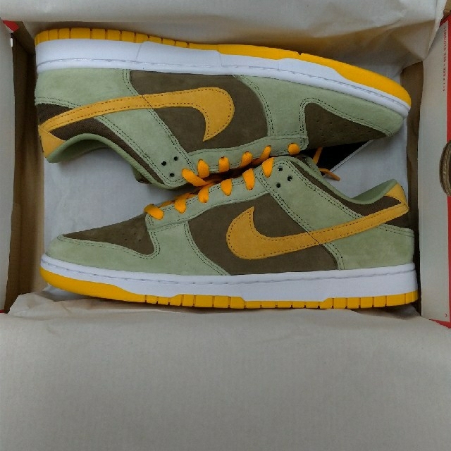 靴/シューズNIKE DUNK LOW SE DUSTY OLIVE/PRO GOLD