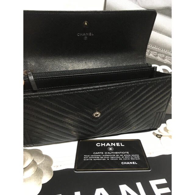 CHANEL(シャネル)の超美品★ シャネル ボーイシャネル キャビアスキン シェブロン 長財布 正規品 レディースのファッション小物(財布)の商品写真