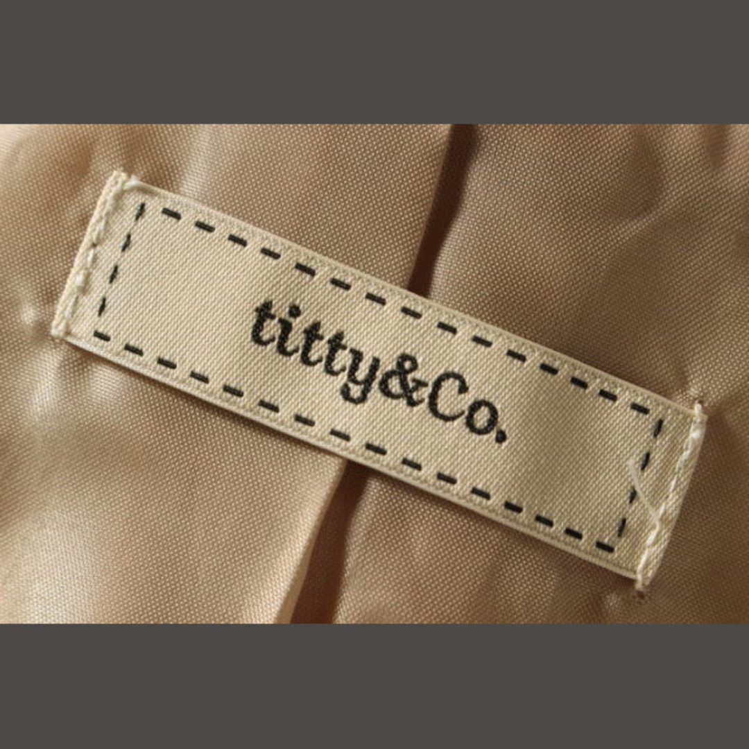 titty&co(ティティアンドコー)のティティー&コー TITTY&CO フラワーボタン コート F ベージュ amy レディースのジャケット/アウター(その他)の商品写真