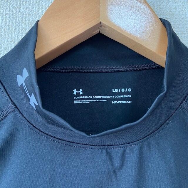 UNDER ARMOUR(アンダーアーマー)の土・日・月限定値下げ　未使用　UA アンダーアーマー メンズ　黒　長袖アンダー スポーツ/アウトドアのサッカー/フットサル(ウェア)の商品写真