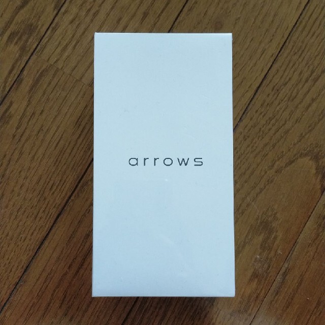 富士通(フジツウ)の富士通 通訳機　arrows hello AT01 墨 ATMD01002 スマホ/家電/カメラのスマホ/家電/カメラ その他(その他)の商品写真