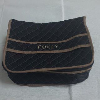 フォクシー(FOXEY)のFOXEY トラベルポーチ 23.5✕17.5✕11(旅行用品)