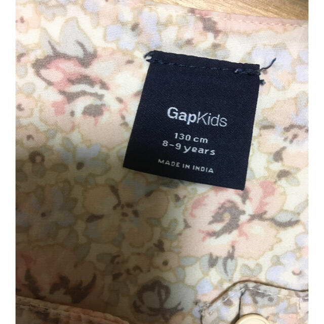 GAP Kids(ギャップキッズ)のGAP kids 花柄ワンピース　130 キッズ/ベビー/マタニティのキッズ服女の子用(90cm~)(ワンピース)の商品写真