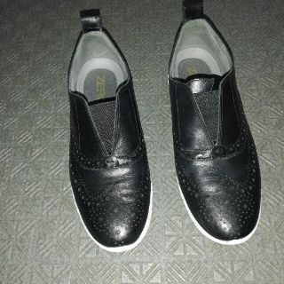 コールハーン(Cole Haan)の週末値下げ★美品★定価4万円近く★コールハーンゼログランドオックスフォード(スニーカー)