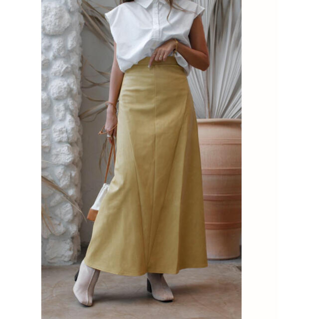 room306 CONTEMPORARY(ルームサンマルロクコンテンポラリー)のroom306  * Leather Flare Skirt * レザースカート レディースのスカート(ロングスカート)の商品写真