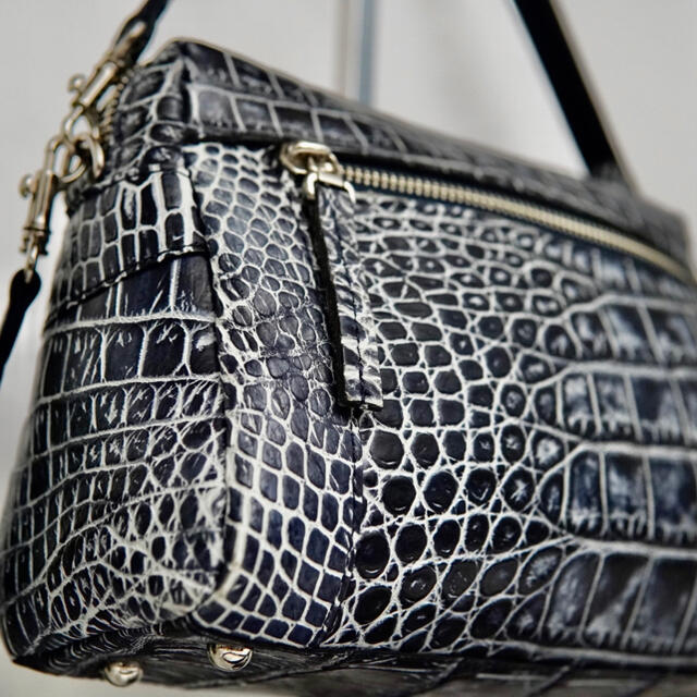 【クロコダイル】目地染め 2way 青+白 美品 crocodile ショルダー レディースのバッグ(ショルダーバッグ)の商品写真