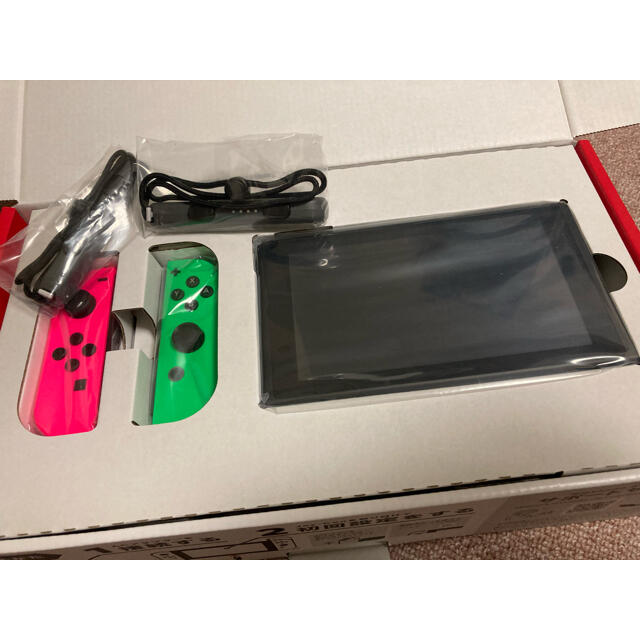 Nintendo Switch(ニンテンドースイッチ)の新品　ニンテンドーswitch 本体　グリーン　ピンク エンタメ/ホビーのゲームソフト/ゲーム機本体(家庭用ゲーム機本体)の商品写真