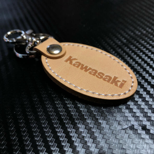 カワサキ(カワサキ)のkawasaki レザーキーホルダー 自動車/バイクのバイク(その他)の商品写真