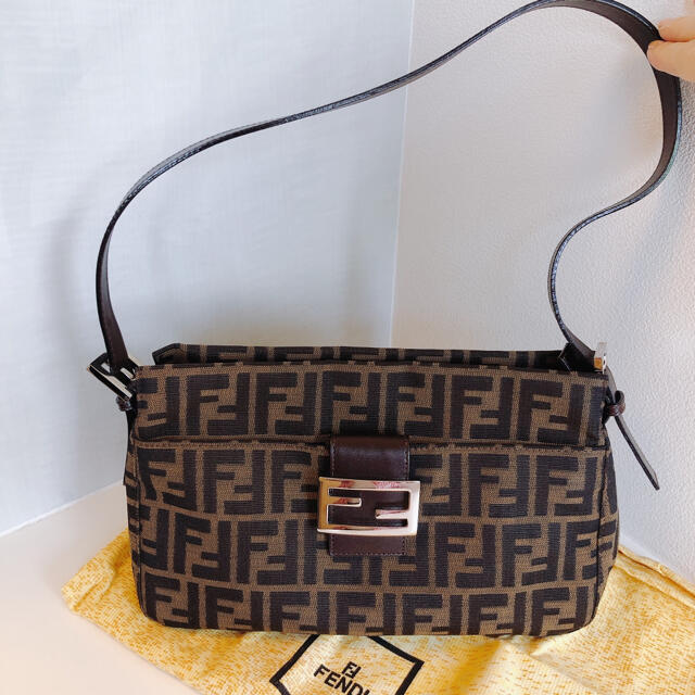 S1259 フェンディ FENDI ズッカ ハンド・ショルダーバッグ